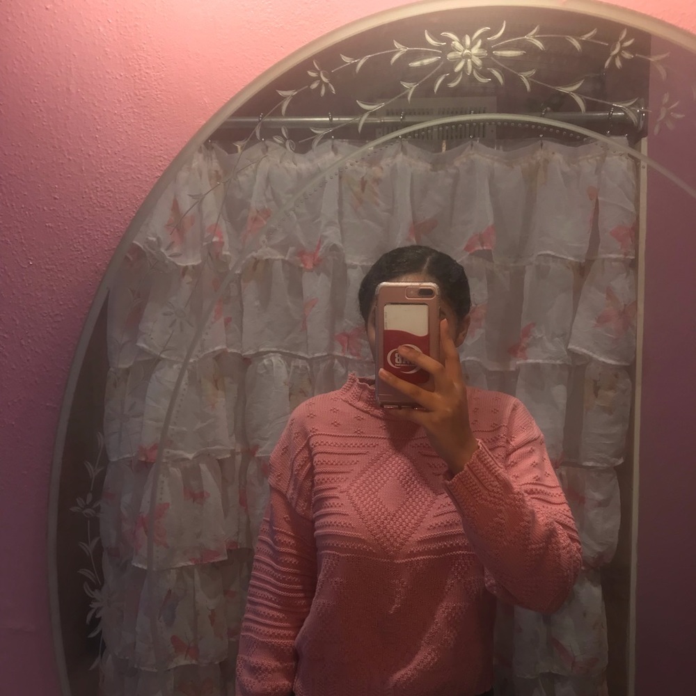 Knit sweater size s/m! Perfect for holidays! Pink